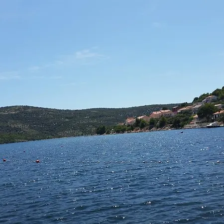 Mira Apartman *