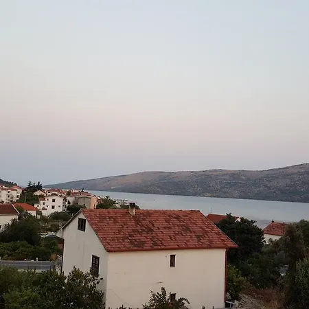 Mira * Marina