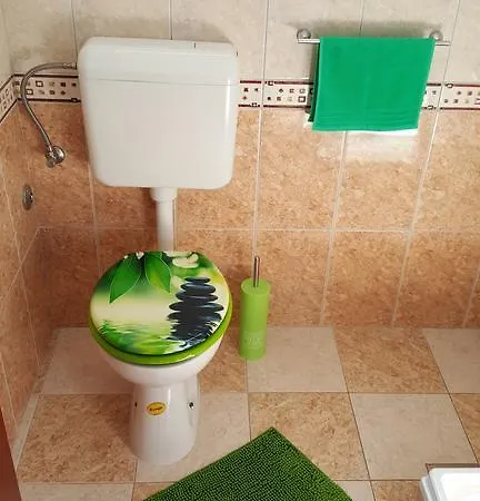 Mira Apartman *