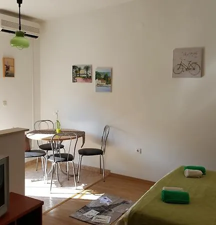 Mira *