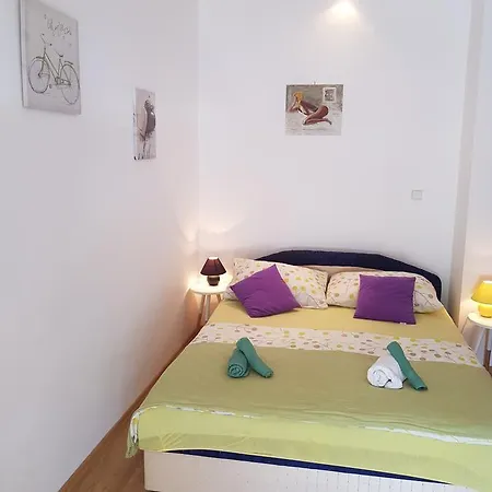 Apartman Mira
