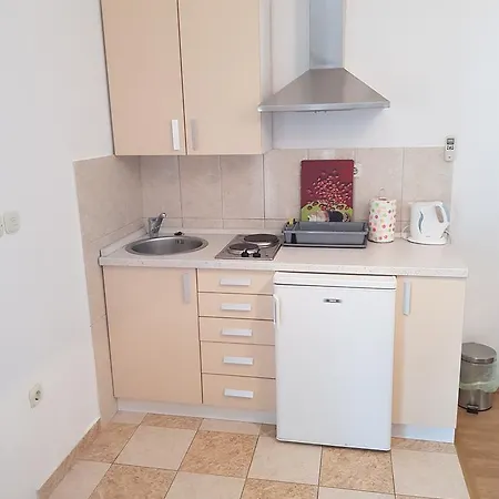 Apartman Mira *
