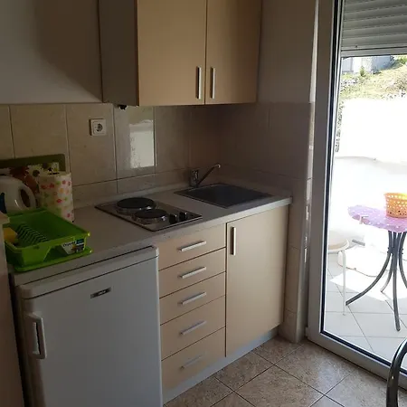 Mira Apartman *