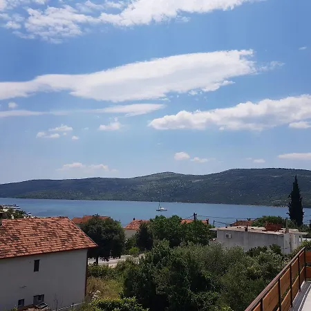 Mira Apartman *