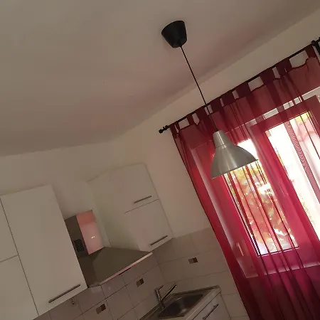 Mira Apartman *