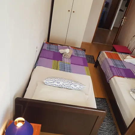 Apartman Mira Marina