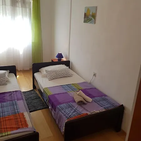 Mira Apartman *