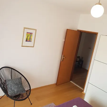 Apartman Mira